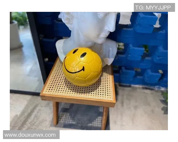 足球明星假笑脸特效引发热议揭秘背后的趣味与创意